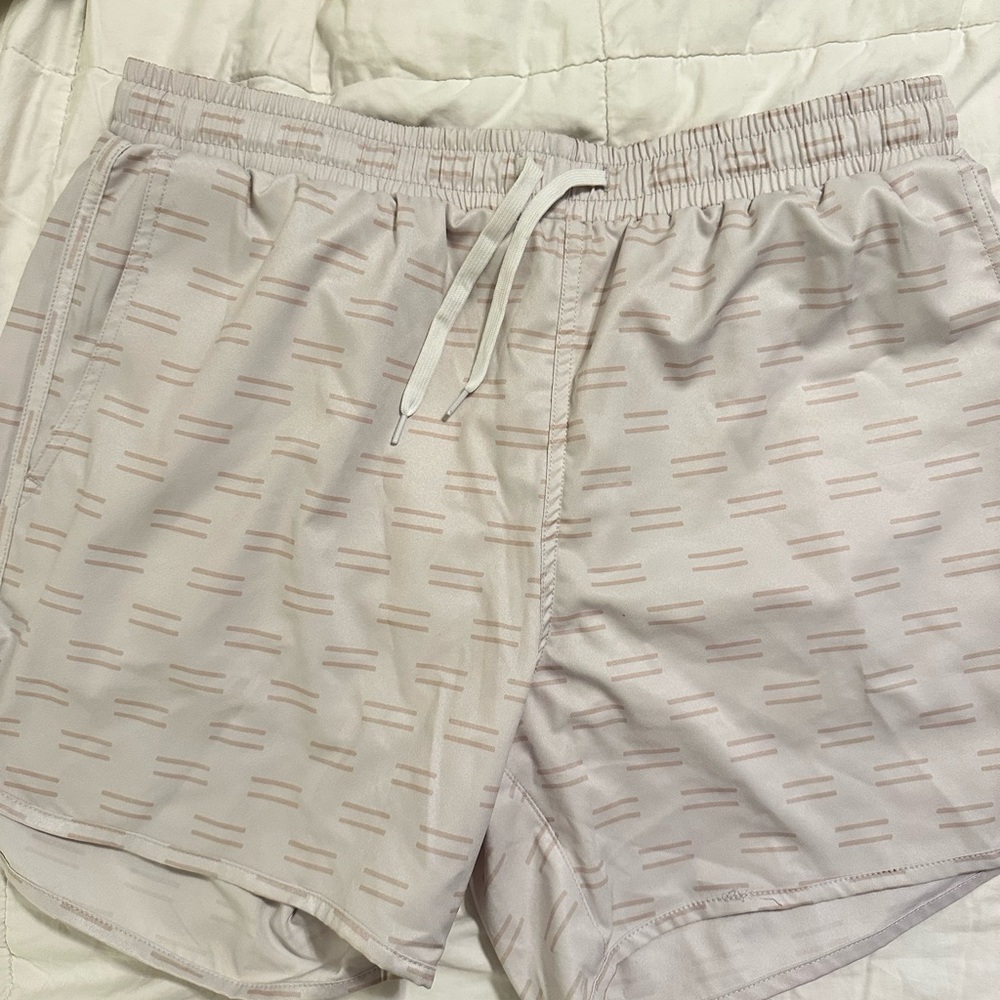 Kortni Jeane Men's XL Taupe Dashes